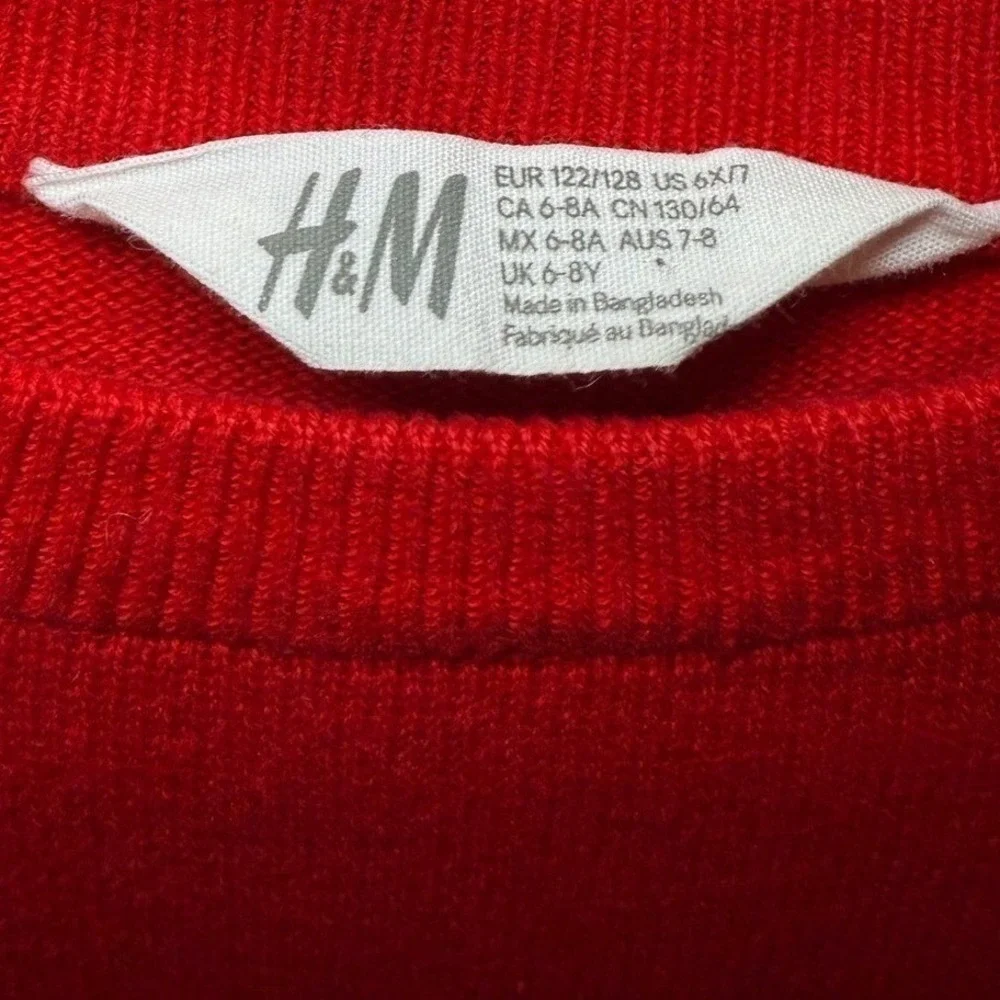H&M Holiday Crew Neck Pullover Sweater Kids Size 6/7 Red Reindeer Christmas